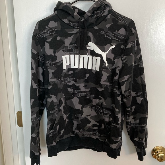 Puma Size M, Black and Gray Hoodie - Picture 1 of 12
